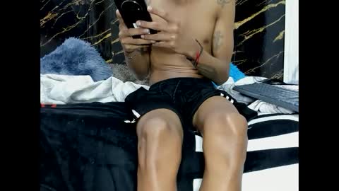 loganjhonson18 online show from June 3, 2:44 pm