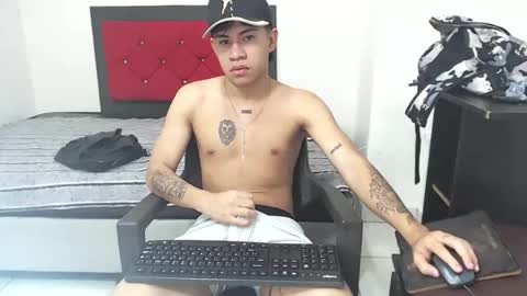 logannthh online show from December 19, 4:57 pm