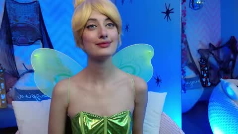 Lola online show from October 20, 4:12 pm