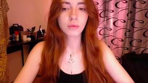 Lola online show from October 4, 10:29 pm