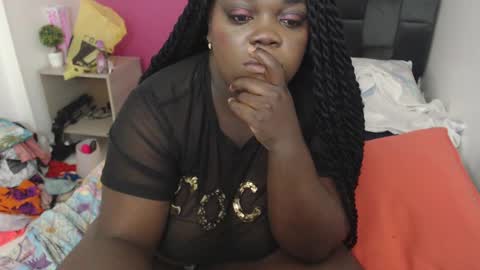 lola_honney online show from January 17, 2:08 am