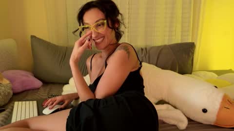 lola_la_lita online show from October 18, 11:53 pm