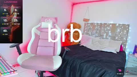 lola oberly online show from December 6, 4:41 am
