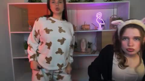 Snapshot of lola_swon chatting on October 24, 7:14 pm Lola online show from October 24, 7:14 pm