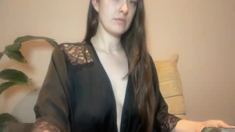 Snapshot of loladom chatting on October 22, 4:48 am Frt Pr1ncess online show from October 22, 4:48 am