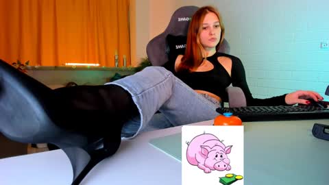 Snapshot of lolalemona chatting on December 21, 3:31 pm lolalemona online show from December 21, 3:31 pm