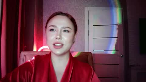 Lola online show from September 26, 3:09 pm