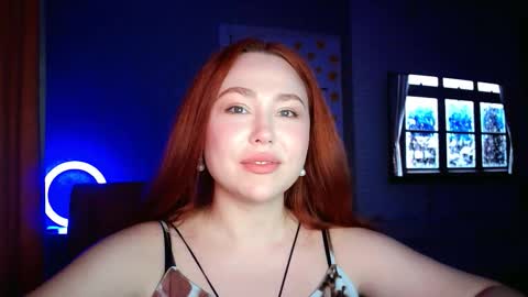 Lola online show from November 28, 1:40 pm