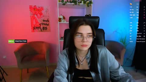 Lola pvt is OPEN online show from February 13, 4:17 pm
