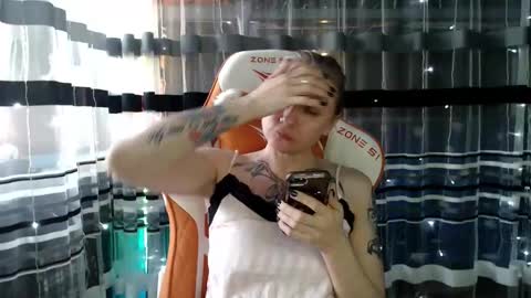 Lisa online show from January 6, 8:40 am