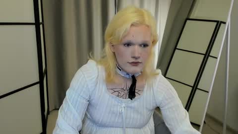 lollita online show from March 7, 6:35 am