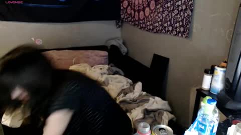 londonray online show from November 26, 8:22 am