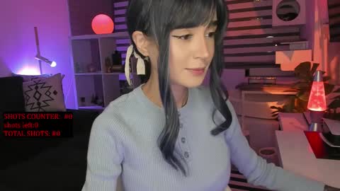 Snapshot of lonelly_lolly98 chatting on October 18, 1:32 am SABRINA online show from October 18, 1:32 am
