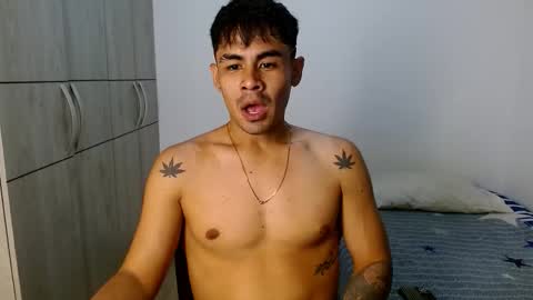 lonelydick2002 online show from November 5, 4:47 am