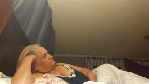 Snapshot of lonelylana1955 chatting on October 13, 12:56 am lonelylana1955 online show from October 13, 12:56 am