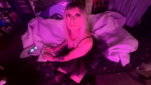 longbeachcd69 online show from January 10, 11:54 am