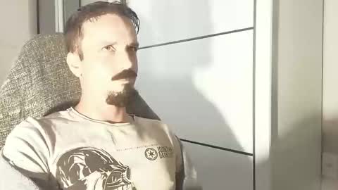 Lucas online show from February 10, 12:30 pm