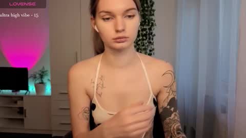 Luna online show from February 6, 7:12 am