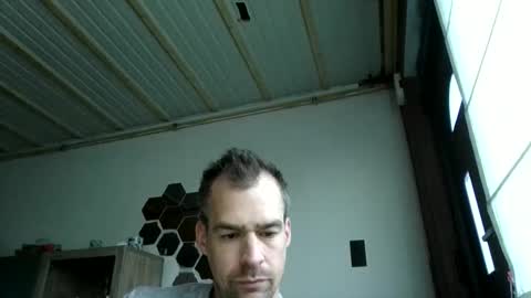 loonelyy online show from March 28, 5:47 pm