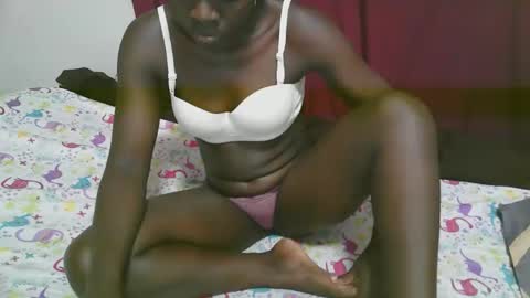 lora_amor online show from November 18, 5:21 am