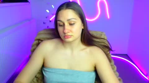 Lora online show from April 9, 11:49 am