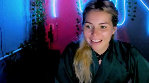 Snapshot of loraboyar chatting on September 17, 2:37 am Lora online show from September 17, 2:37 am