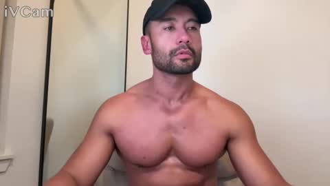 Cale online show from February 5, 12:20 pm