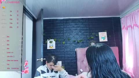 Loren online show from September 22, 8:35 pm