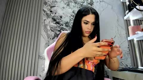 Doll Queen online show from January 12, 5:53 pm