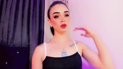 Snapshot of lorena_capelli_ chatting on October 23, 3:19 am lesly lorena online show from October 23, 3:19 am