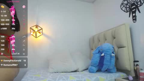 lorenadavies online show from March 11, 3:02 pm