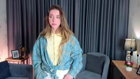 Sophia online show from May 3, 2:06 am