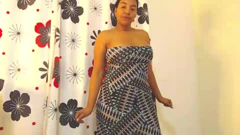 Snapshot of loretta_ chatting on February 22, 5:02 am Loretta Gmez online show from February 22, 5:02 am