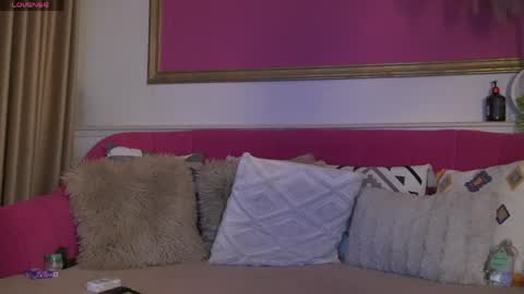 LoriMineli online show from April 17, 11:12 am