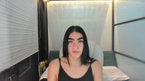 Lorraine online show from April 7, 12:07 pm