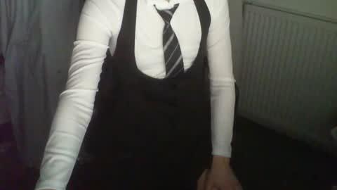 lostb0y98 online show from March 14, 3:43 am