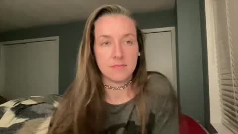 lothlori online show from March 23, 12:15 am