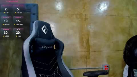 Louis online show from March 9, 10:30 pm