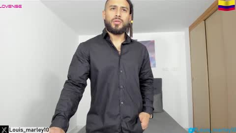 louis_marley_ online show from February 15, 1:21 am