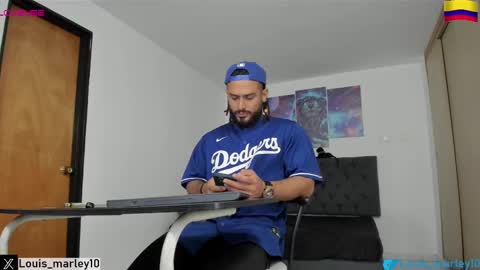 louis_marley_ online show from February 27, 10:42 pm