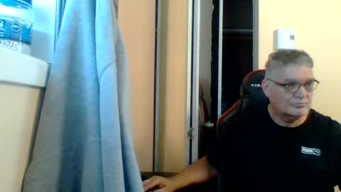 loumtl3 online show from July 26, 2:03 pm