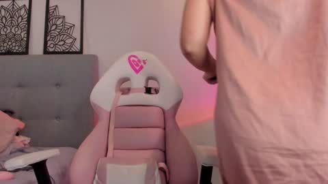 Snapshot of lourreinstounn chatting on January 11, 12:55 am Lourrein Stoun Independiente online show from January 11, 12:55 am