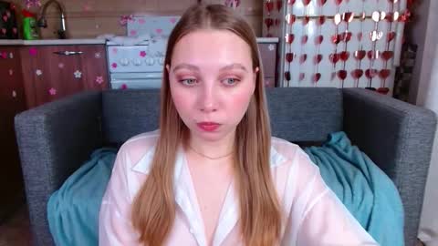 love bella  online show from February 5, 12:36 am