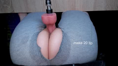 Kira online show from December 8, 2:09 pm