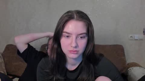 LINA online show from February 14, 7:38 pm