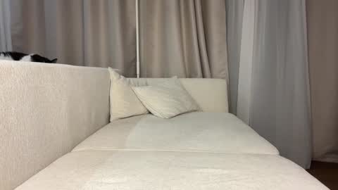 Sofi   online show from March 9, 10:36 pm