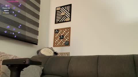 Sharol Leon online show from December 16, 3:03 am