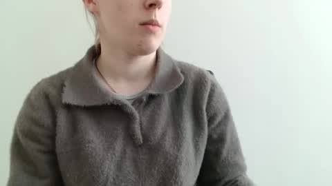 Vivian online show from March 7, 12:05 pm