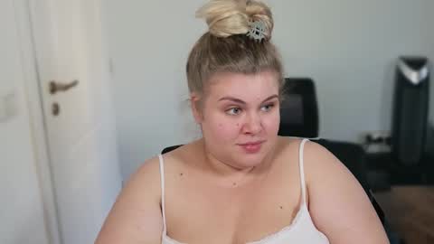 Ally online show from September 22, 2:10 pm