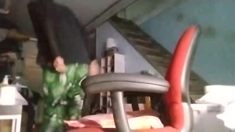 lovefromal online show from October 17, 10:30 am